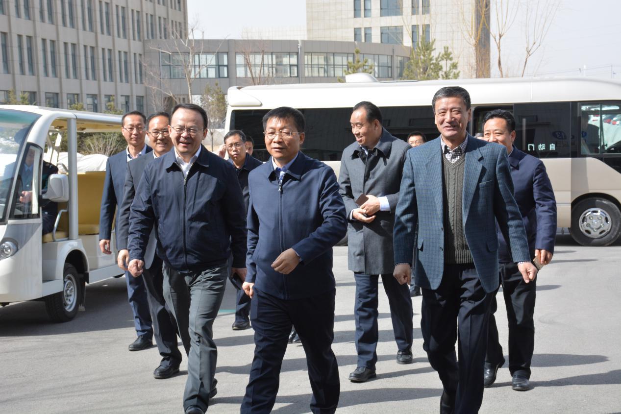 蘭州市委副書記、市長(zhǎng)張偉文蒞臨甘肅建投調(diào)研指導(dǎo)